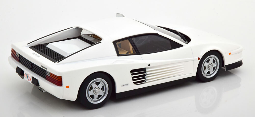ポケール　Ferrari Testarossa 1/8スケールモデル ポケール Ferrari Testarossa 1/8スケールモデル