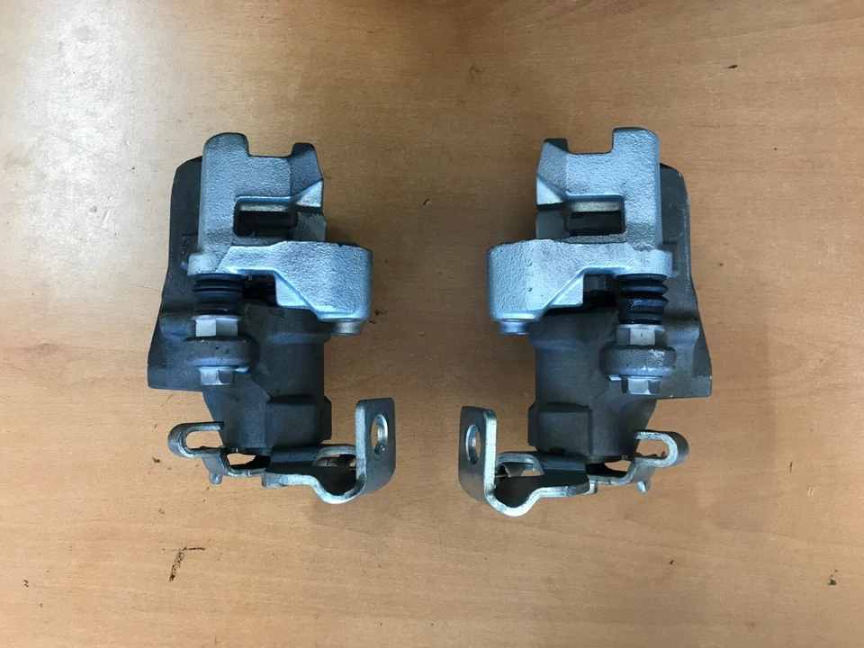  Rear Disc Brake Caliper fits Toyota Prius 2010-2015  - Image 4 of 4