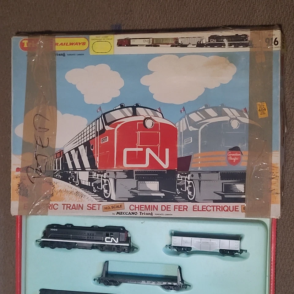 Juego de carga nacional canadiense Tri-ang Hornby 916 por favor leer Foto 2 de 4