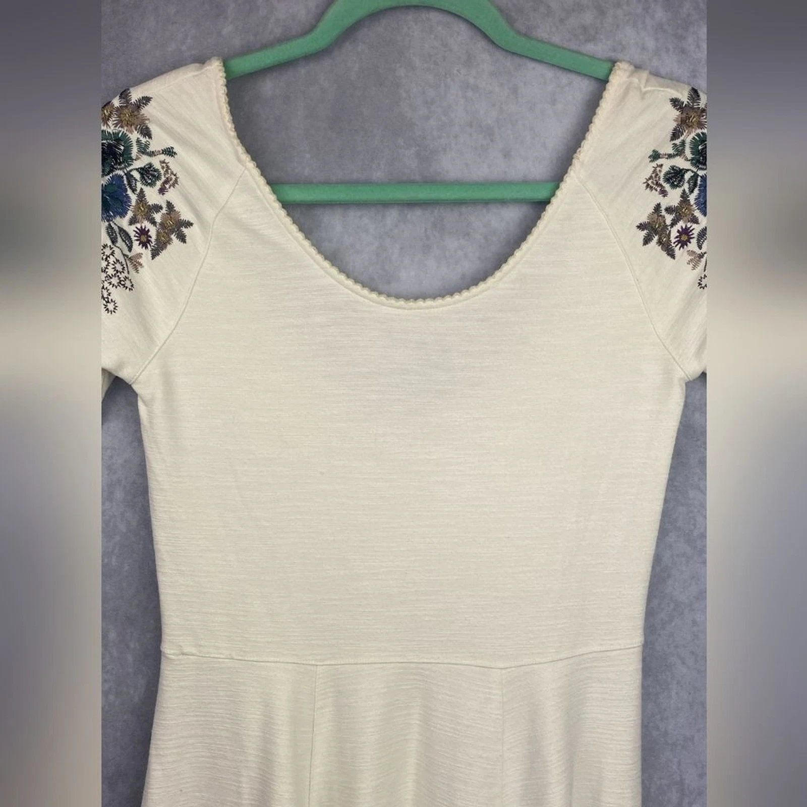 OFF WHITE Abito Free People stile skater midi ricamato floreale manica Xs to S bianco sporco