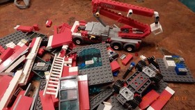 LEGO CITY Fire Station 7945 NOT CLOSE TO COMPLETE
