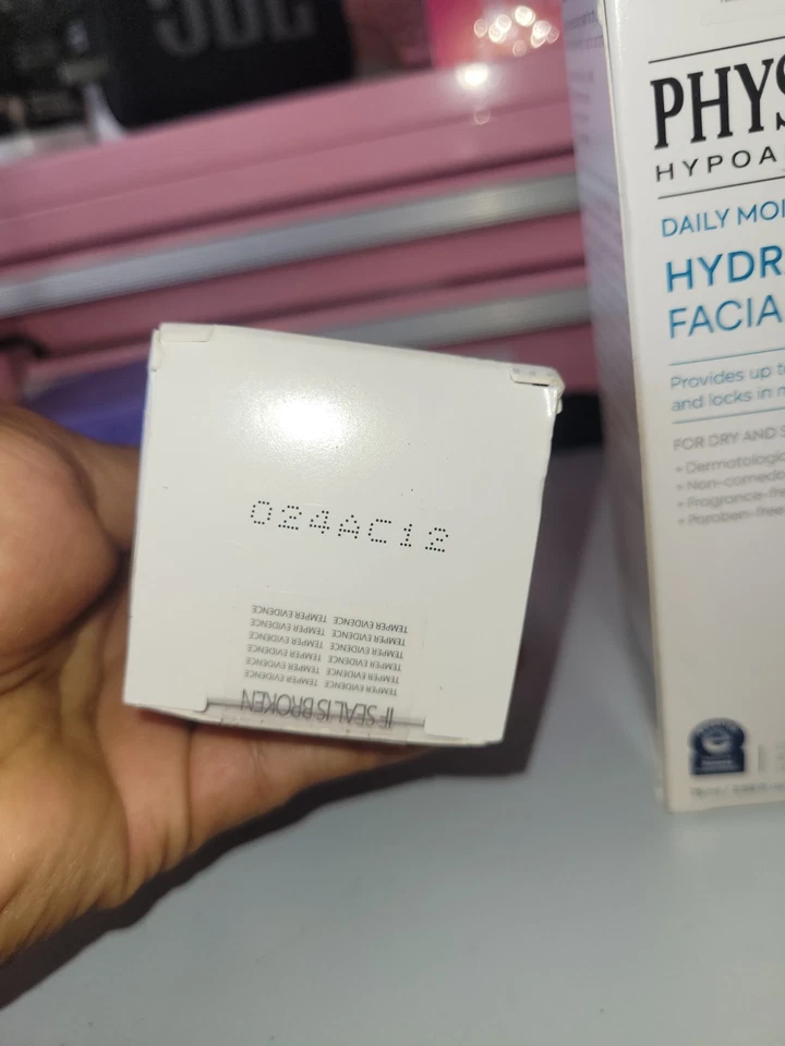 Crema facial Physiogel hipoalergénica terapia hidratante diaria 2,5 fl. oz/75 ml - paquete de 2 Foto 4 de 4