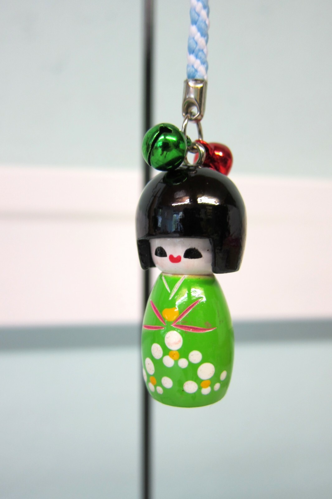 Japanese Style Kokeshi Geisha Wooden Doll Bell Key Mobile Phone Hand