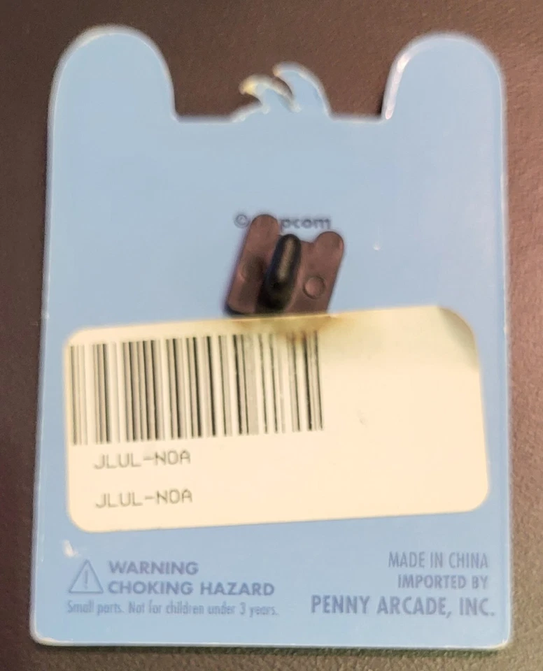 Pinny Arcade PAX ThinkGeek Mega Man Collectible Pin - Imagem 2 de 2