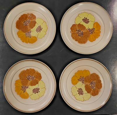 Denby/Potpourri Honey Floral/Set of 4 Plates/Made in England/Excellent Condition