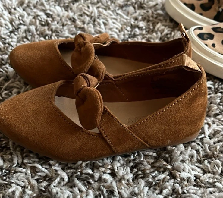 Girls Brown Old Navy Shoes Toddler Size 5 Bow Detail  - Image 3 of 4