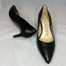 Sole Society Black Leather Pointed Toe Pumps Elegant Shoes Medium Heels 7.5 (38)