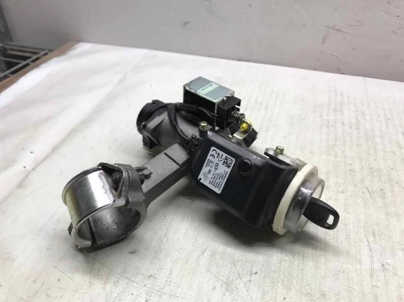 2009 - 2010 Pontiac G3 Ignition Switch OEM - Изображение 2 из 2