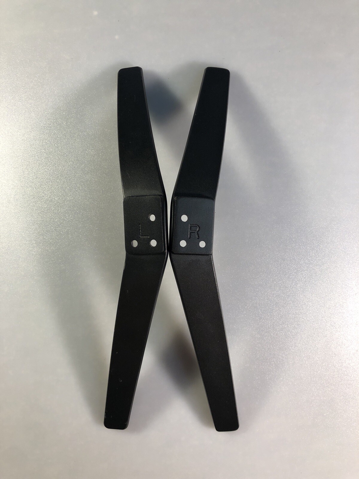 JVC TV STAND LEGS FOR LT50E560 WITHOUT SCREWS USED eBay