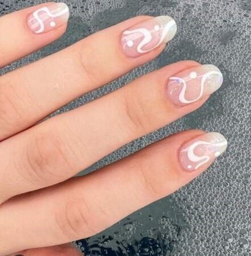 Couleur Caramel Nail Polish N°01 French Matte White - Picture 2 of 3