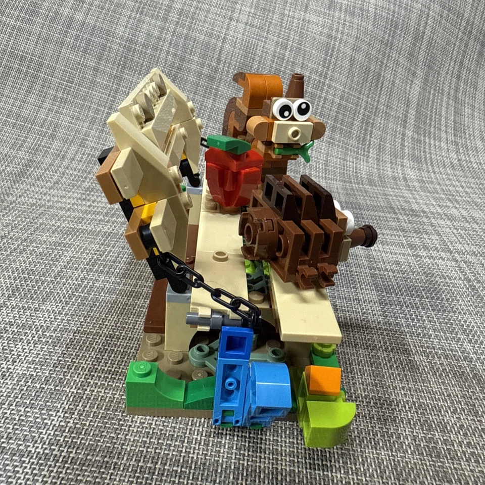 LEGO CREATOR: 3 in 1 Park Bench & Animals Build  - Image 4 of 4