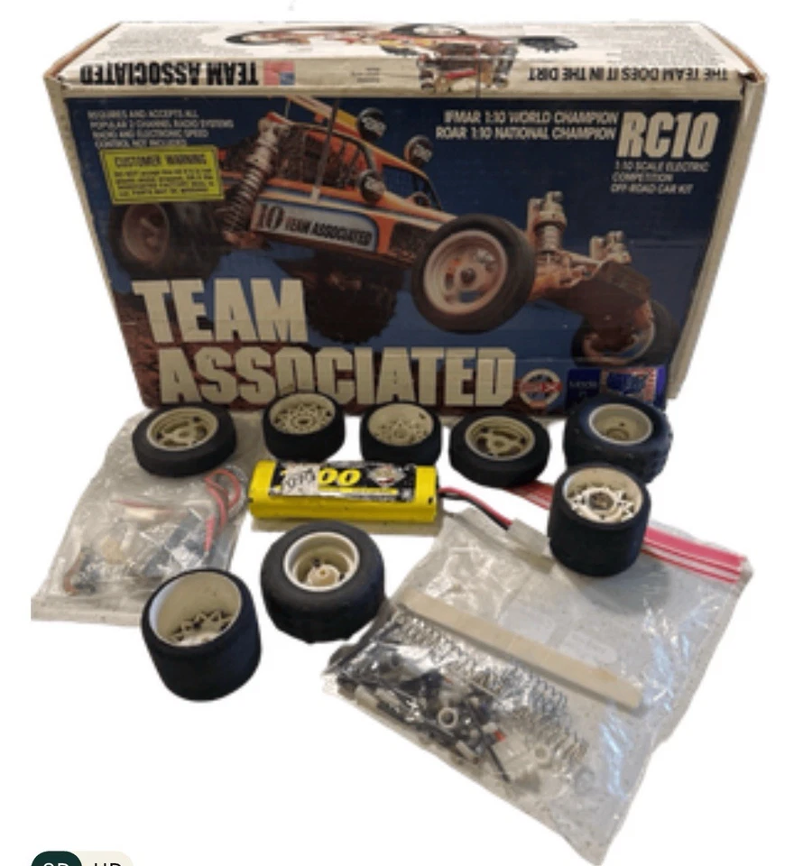 Team Associated RC10 Dune Buggy Original Box And Extra Parts Rare VTG Off Road - Image 2 of 4