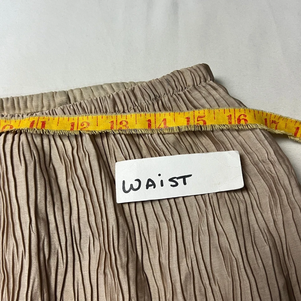 Maxi Falda Rafael XL Plisada Arrugada Tostada Neutra Cintura Elástica Informal Monocromática Foto 4 de 4