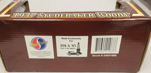 Iola 2005 Old Car Show - 1:24 Die Cast Car - 1937 STUDEBAKER WOODY, New - Picture 4 of 5