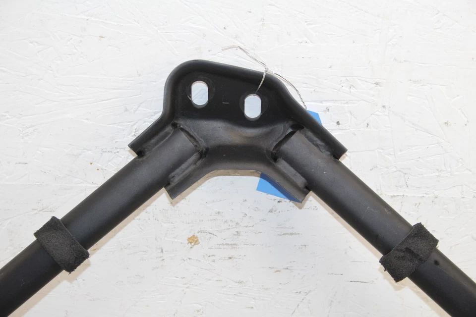 Soporte de barra transversal torre puntal delantero Nissan 370z 2009-2020 OEM Foto 2 de 4