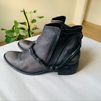 Ankle boots