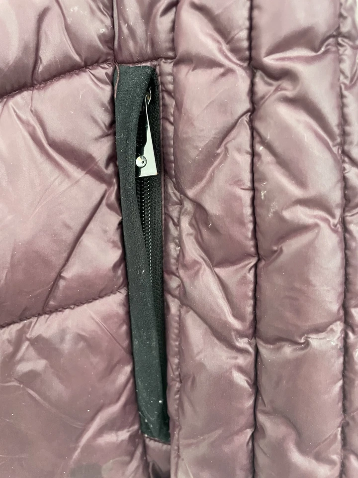 Chaqueta para mujer INC International Concepts de nailon forrada de poliéster granate XS Foto 4 de 4