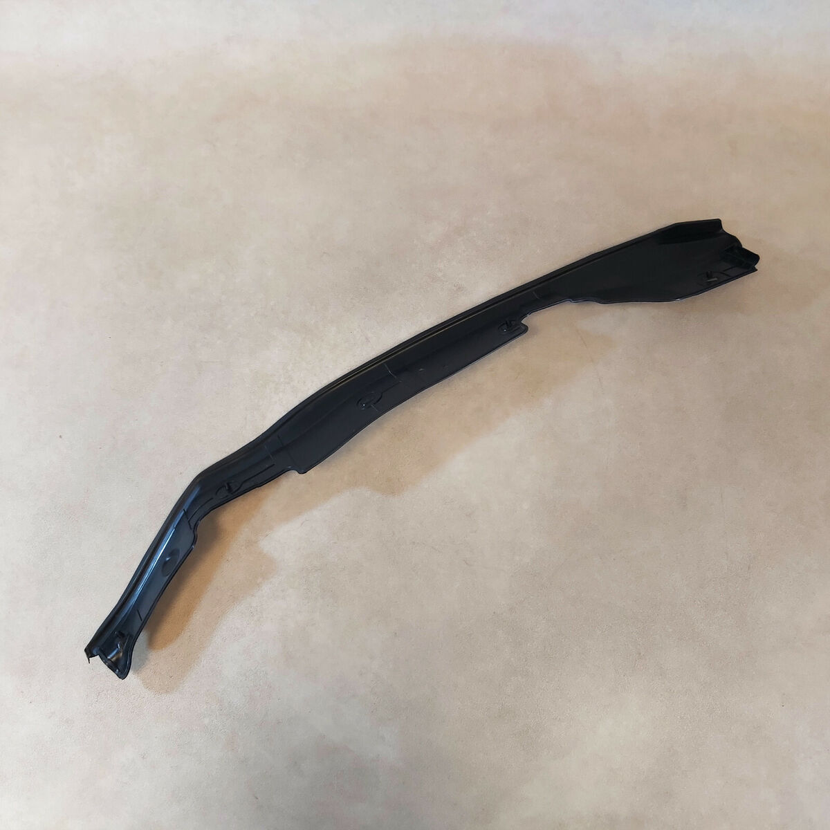 BMW X1 F48 Front Right Door Gap Seal 51767349644 7349644 GENUINE NEW BMW X1 F48 Front Right Door Gap Seal 51767349644 7349644 GENUINE NEW