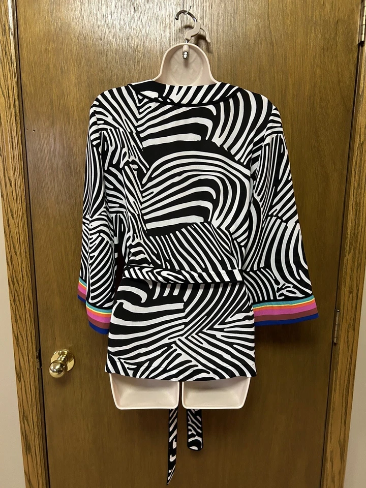 TRINA TURK X INC sz M Top Blouse Zebra Print Rainbow Trim BLACK/WHITE Z24 - Image 2 of 4