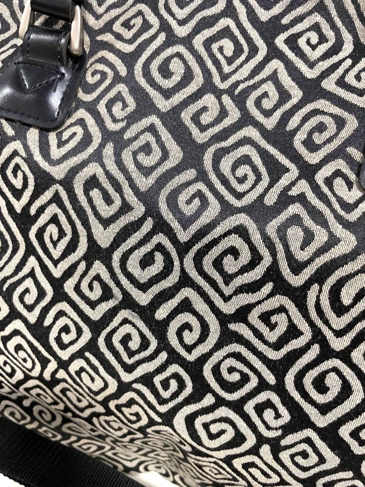 DVF Diane Von Furstenberg geometric canvas weekender bag black & grey - Image 3 of 4