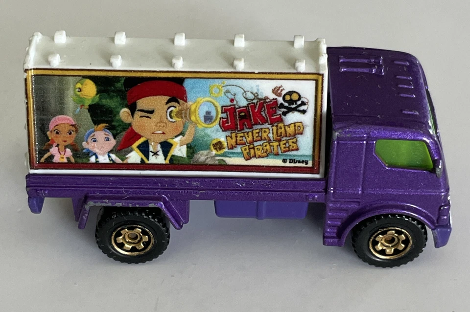2013 Matchbox Disney Jake and the Never Land Pirates Exclusive Billboard Truck - Image 3 of 4