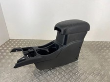 Citroen C4 Aircross 2013 Armlehne 8011A083 GGR6550