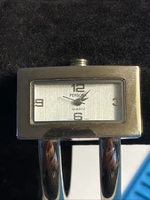 Persona Women's Watch Bracelet Silver Tone Watch New Battery