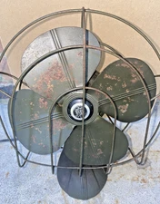 1930's DECO "COLD WAVE" 4-BLADE TABLE FAN 9" CAGE VINTAGE WORKING CONDITION