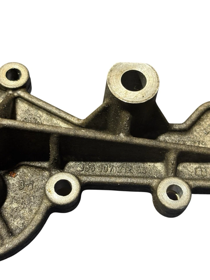 Porsche 911 1998-2008 - Cubierta de bomba de aceite del motor 99610721254 #F1 Foto 4 de 4