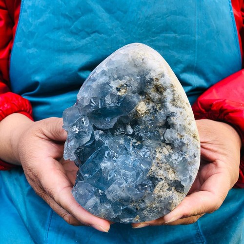 1480+1200G Top natural blue crystal cave quartz crystal cave mineral specimens