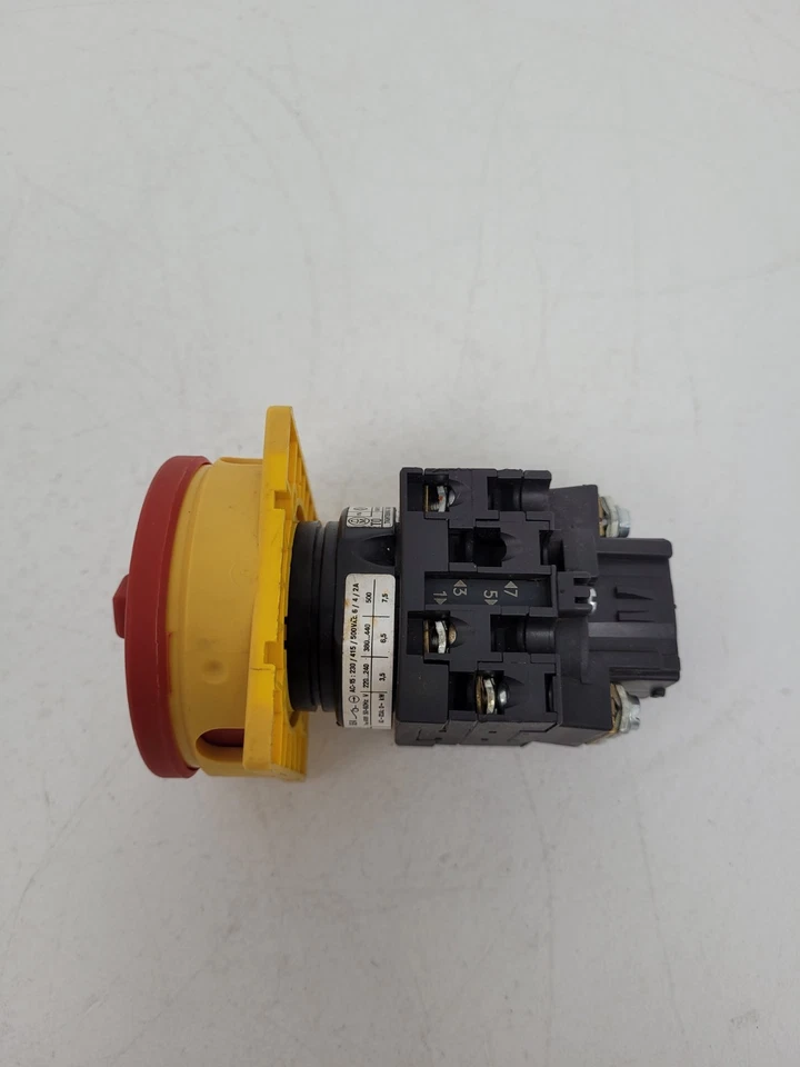 T0-2-1 Moeller 2 Position On Off Switch 16 Amp 600V - Next Day Option - Image 2 of 4