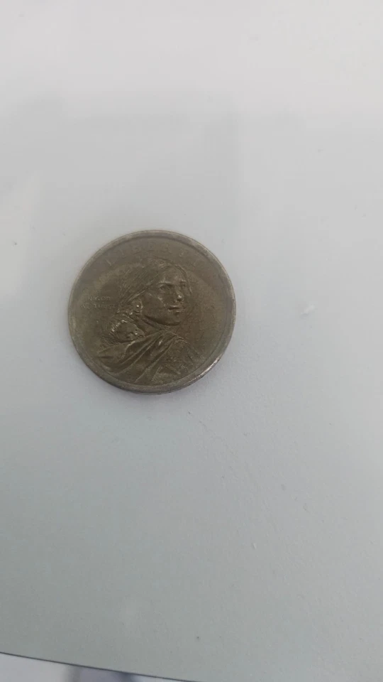 Juego (2) monedas de dólar nativos americanos (sacagawea) 2010-P errores de acuñación Foto 2 de 2