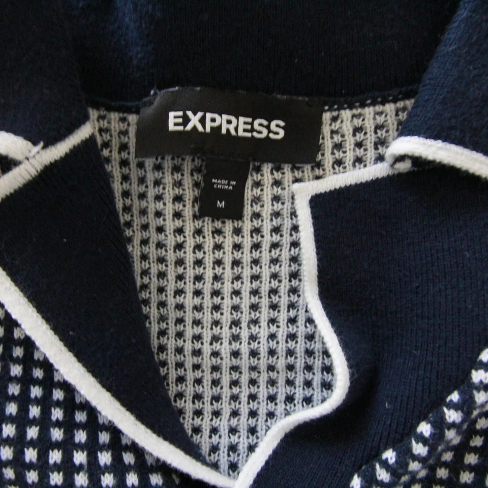 Suéter Express Para Hombre Azul y Blanco Cuello a Cuadros Manga Corta Talla Mediana Foto 4 de 4