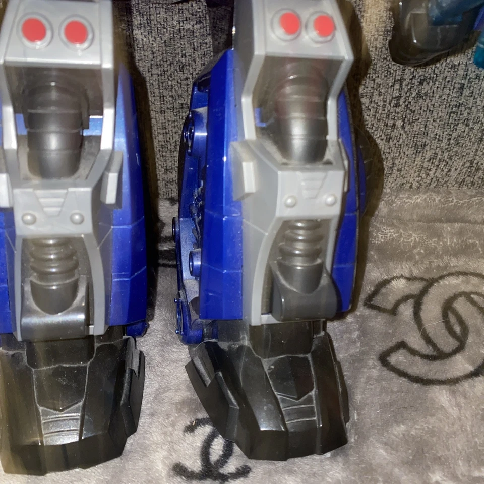 TRANSFORMERS  - ROBOT - HAPPY KID TOY GROUP - 2012 - 14" TALL , GOOD CONDITION. - Image 3 of 4