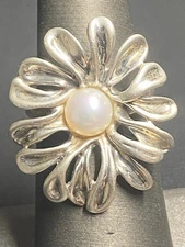 HAGIT GORALI ISRAEL 925 STERLING SILVER AND PEARL FLOWER RING SIZE 5.75 - 6