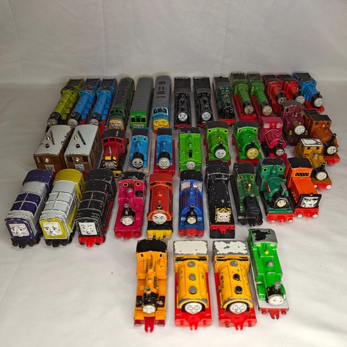 YOU CHOOSE - Grade d - ERTL Thomas & Friends Metal Diecast Railway Train Engine - Picture 2 of 51