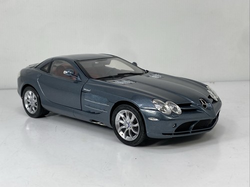 1/18 CMC 2003 Mercedes_Benz SLR McLaren Grey M-045C AWESOME Look CLoser - Imagen 5 de 22