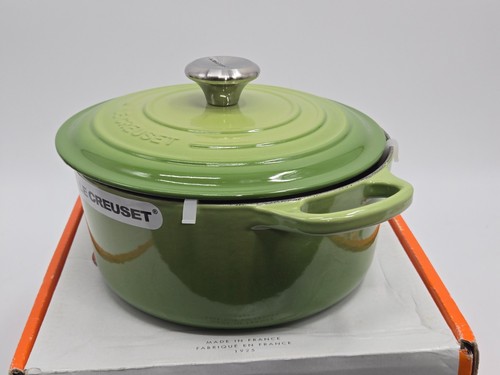 Le Creuset Cocotte Ronde Tradition 24cm 4.5qt palm Green Silver Knob Cast Iron - Picture 3 of 11
