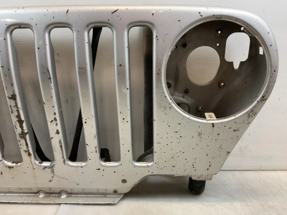 Jeep TJ Wrangler OEM Front Grille Shell Bright Silver PSB 1998 1999-2006 065243 - Image 3 of 4