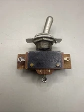 Arrow H&H 1A250V-3A125V Toggle Switch Made In USA