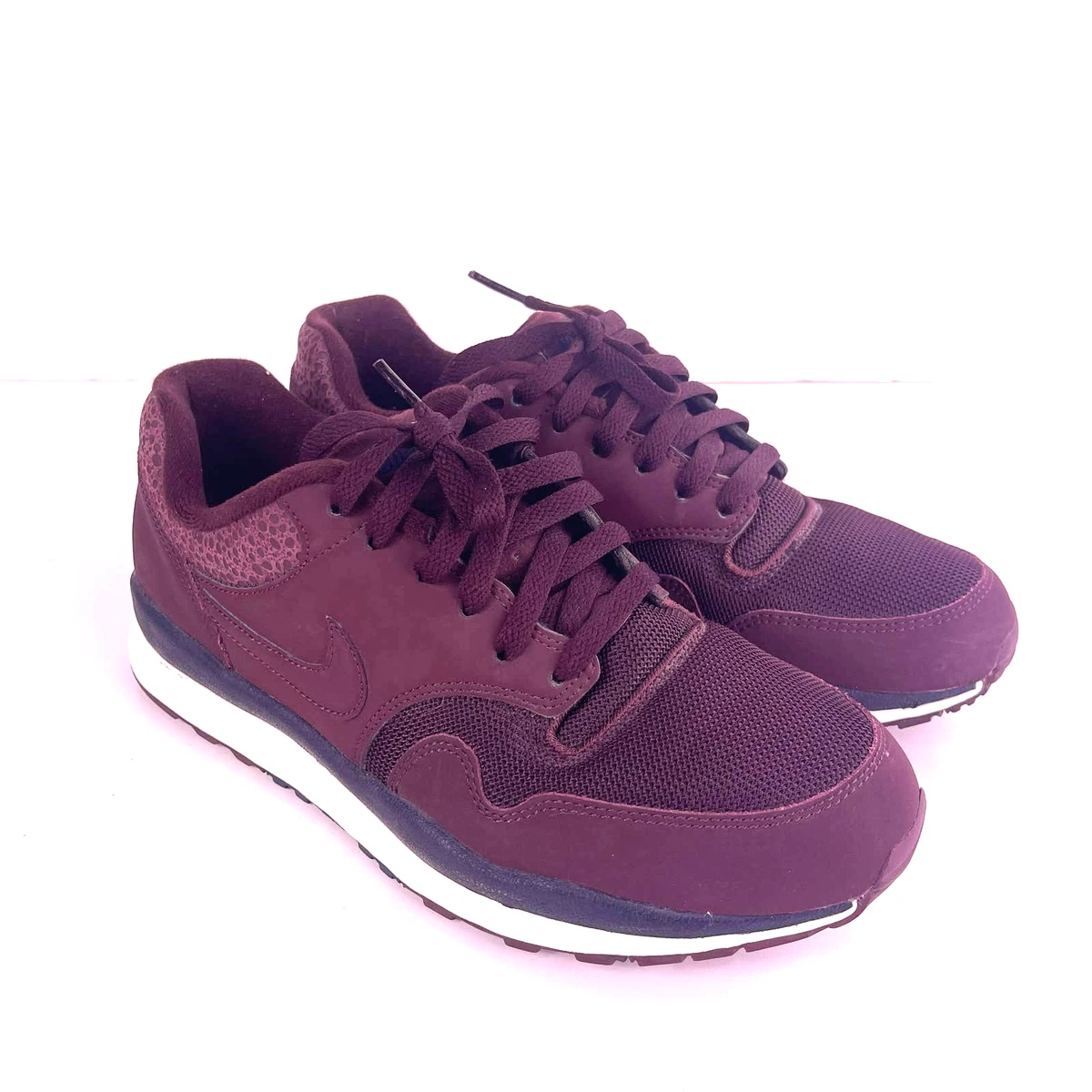 Nike air safari best sale burgundy