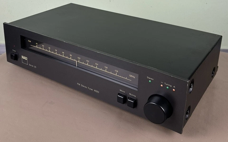 NAD 4020 STEREO TUNER - Image 3 of 4
