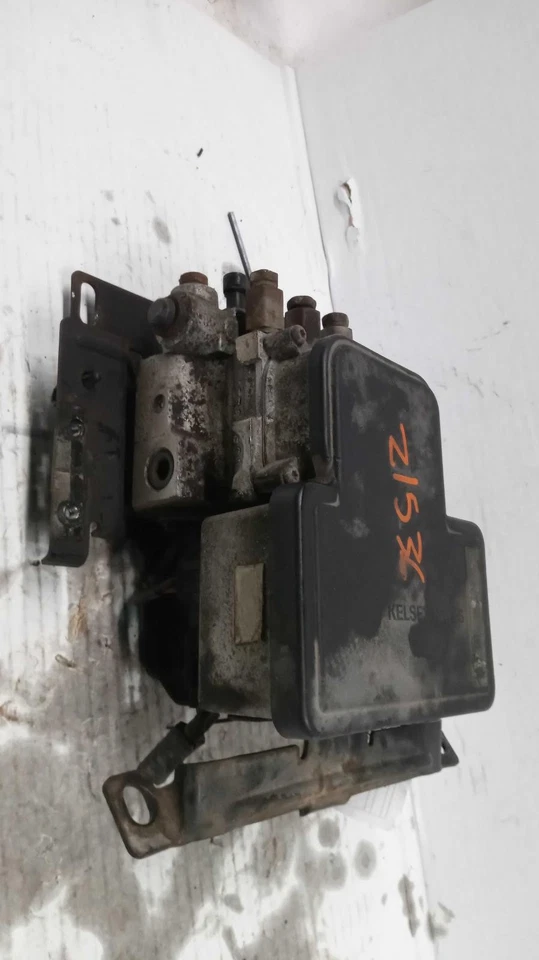 Chevrolet Blazer S10 1999 ABS bomba y montaje de motor OEM bronceado 260 k millas Foto 4 de 4