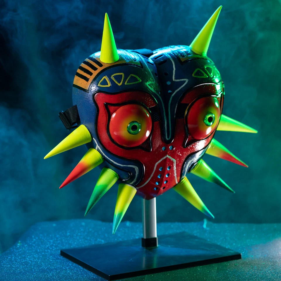 Xcoser The Legend of Zelda Majora Mask Cosplay Prop Game 1:1 Resin Replica Adult - Image 3 of 4