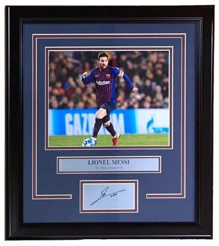 Lionel Messi Inter Miami CF Signed 16x20 Pink Dribbling Spotlight
