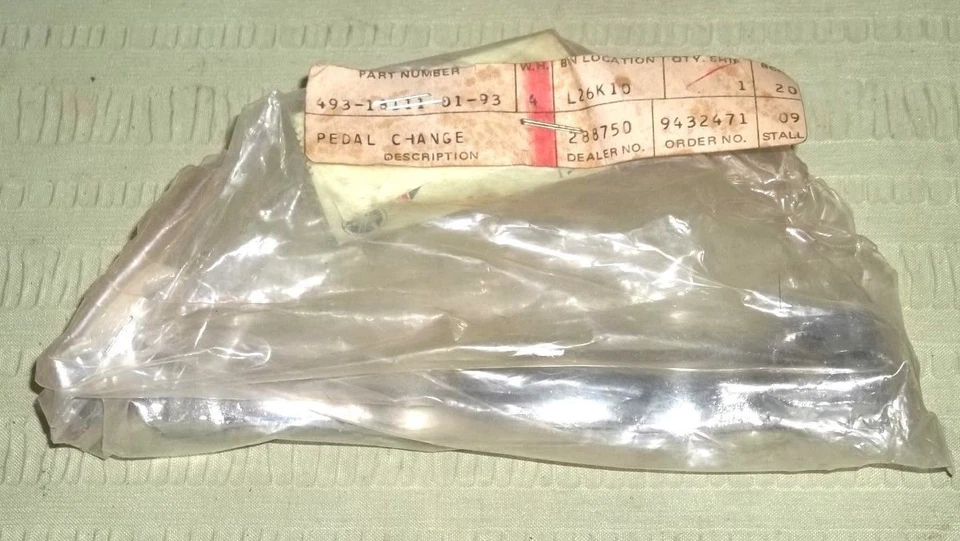 Новая из старых запасов подлинная педаль переключения передач Yamaha TY250 ~ P/N 493-18111-01-93 (#3532 - Изображение 2 из 4