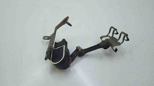 MERCEDES-BENZ E W213 Niveausensor vorne links A0009053704 2.00 Diesel 31143513