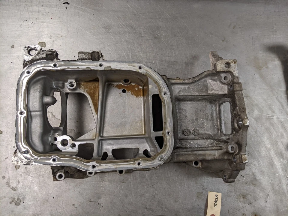 Engine Oil Pan For 11-17 Lexus CT200h  1.8 - Image 2 of 4