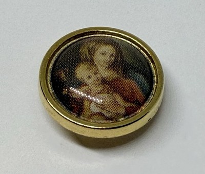 Madonna And Child Virgin Mary Holding The Christ Round Catholic Lapel Pin (P226)