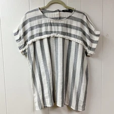 DOE & RAE Striped Fringe Top SZ Small Gray White Boho Hippie Peasant Casual
